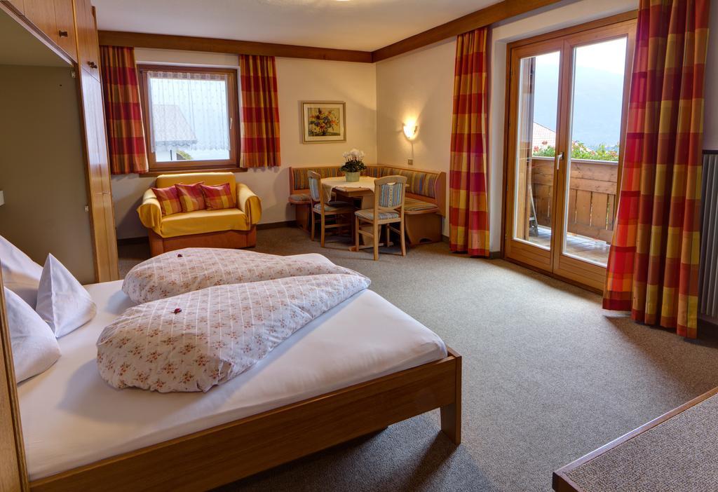 Fruhstuckspension Sudtirolerhof 3* Schenna