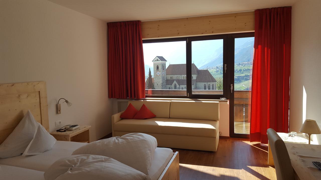 Fruhstuckspension Sudtirolerhof Aparthotel 3*